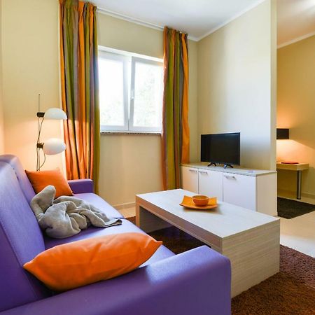 Cecilia Apartments Лун Экстерьер фото